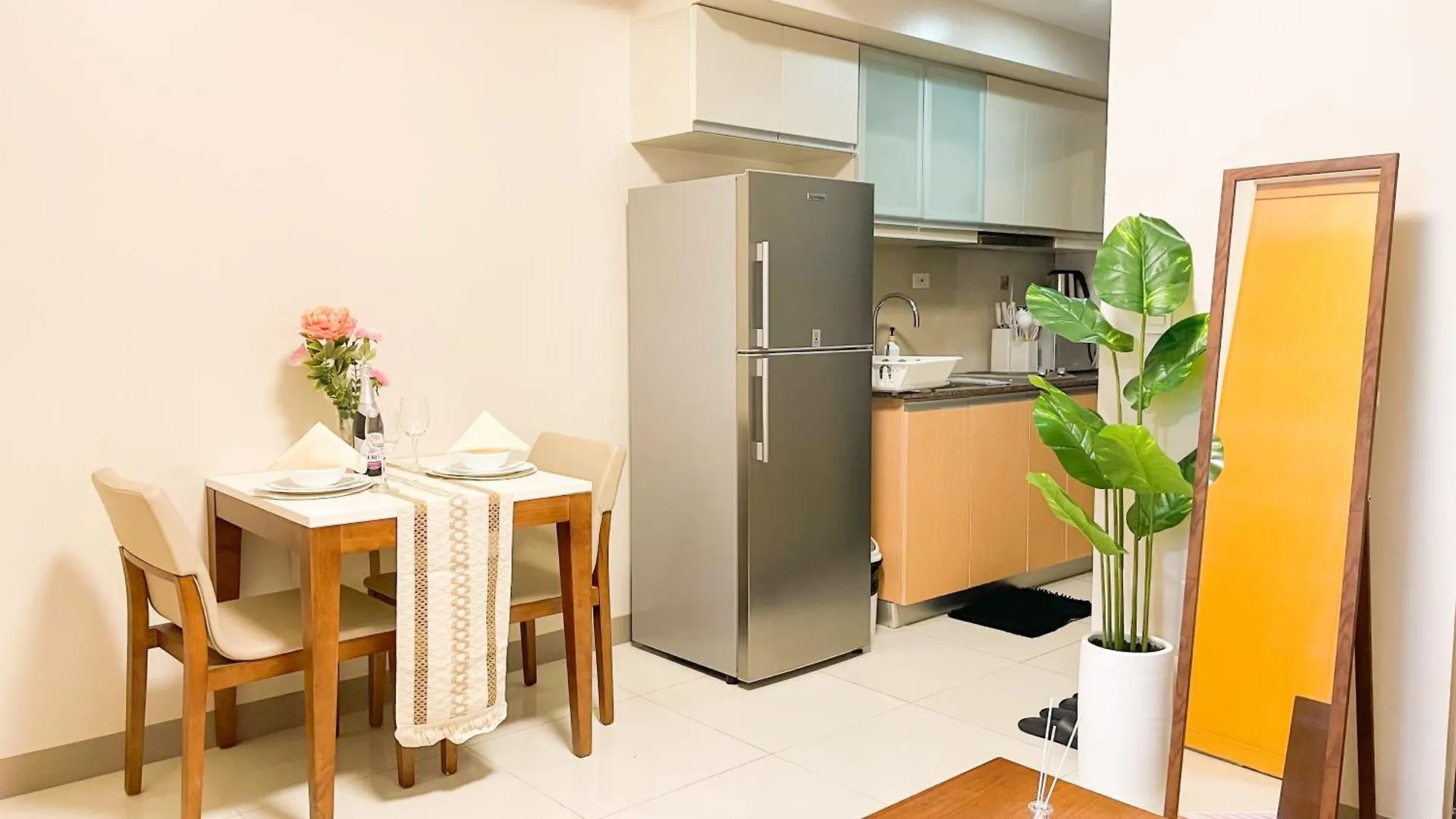 Luxury Bgc Condo, Steps To Uptown Mall #Oursw31I Manila Holiday home