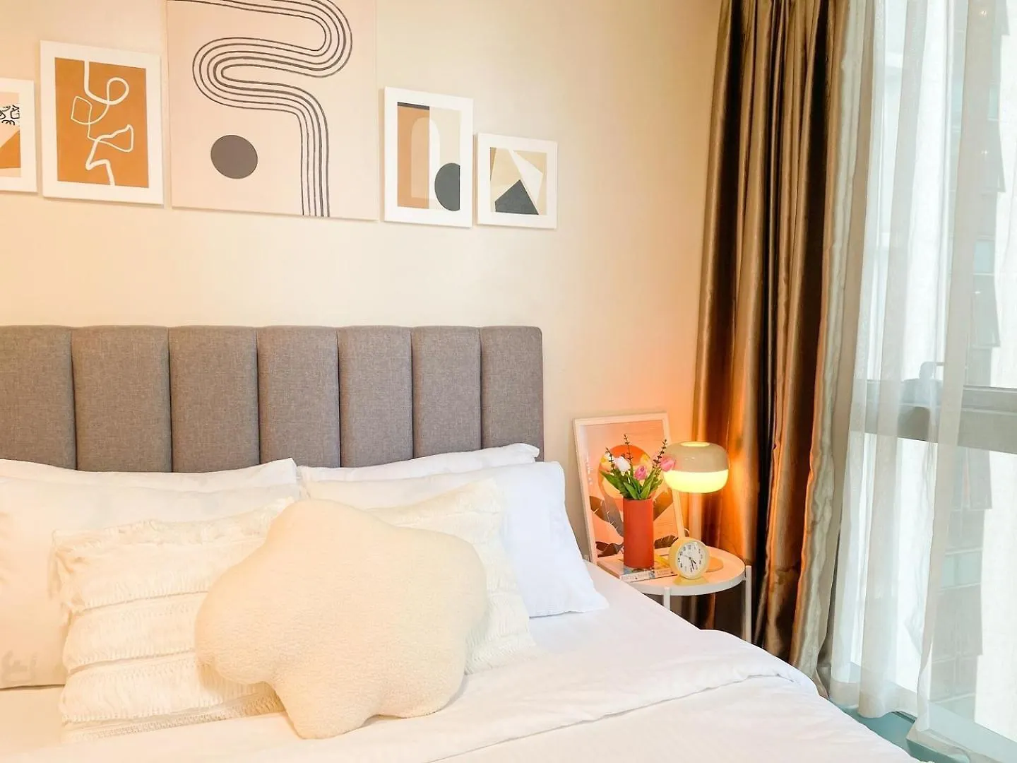 Luxury Bgc Condo, Steps To Uptown Mall #Oursw31I Manila Holiday home