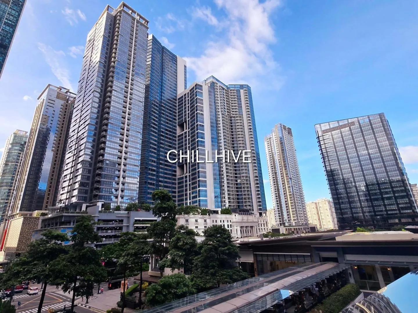 Luxury Bgc Condo, Steps To Uptown Mall #Oursw31I Manila
