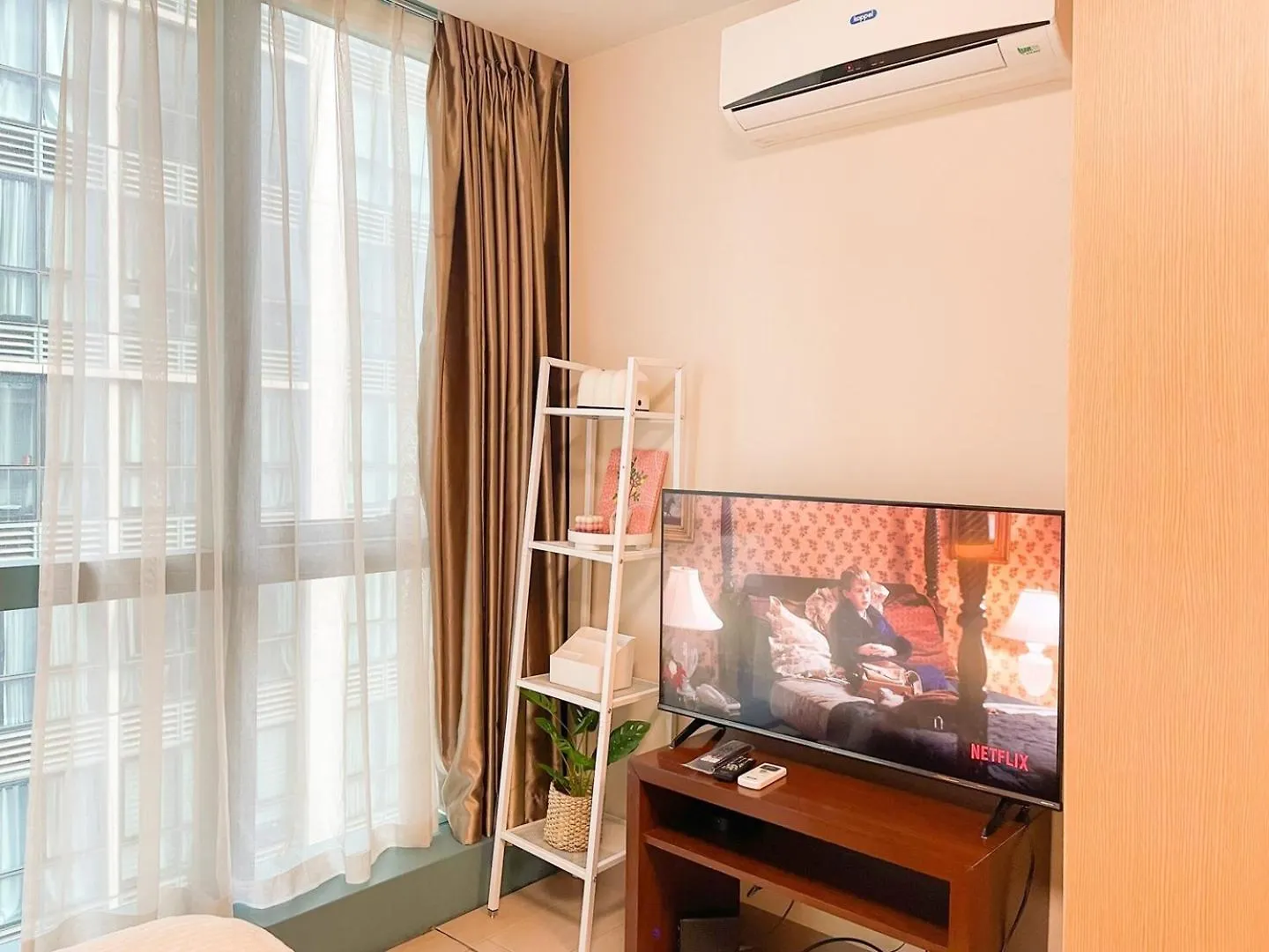 Luxury Bgc Condo, Steps To Uptown Mall #Oursw31I Manila Holiday home