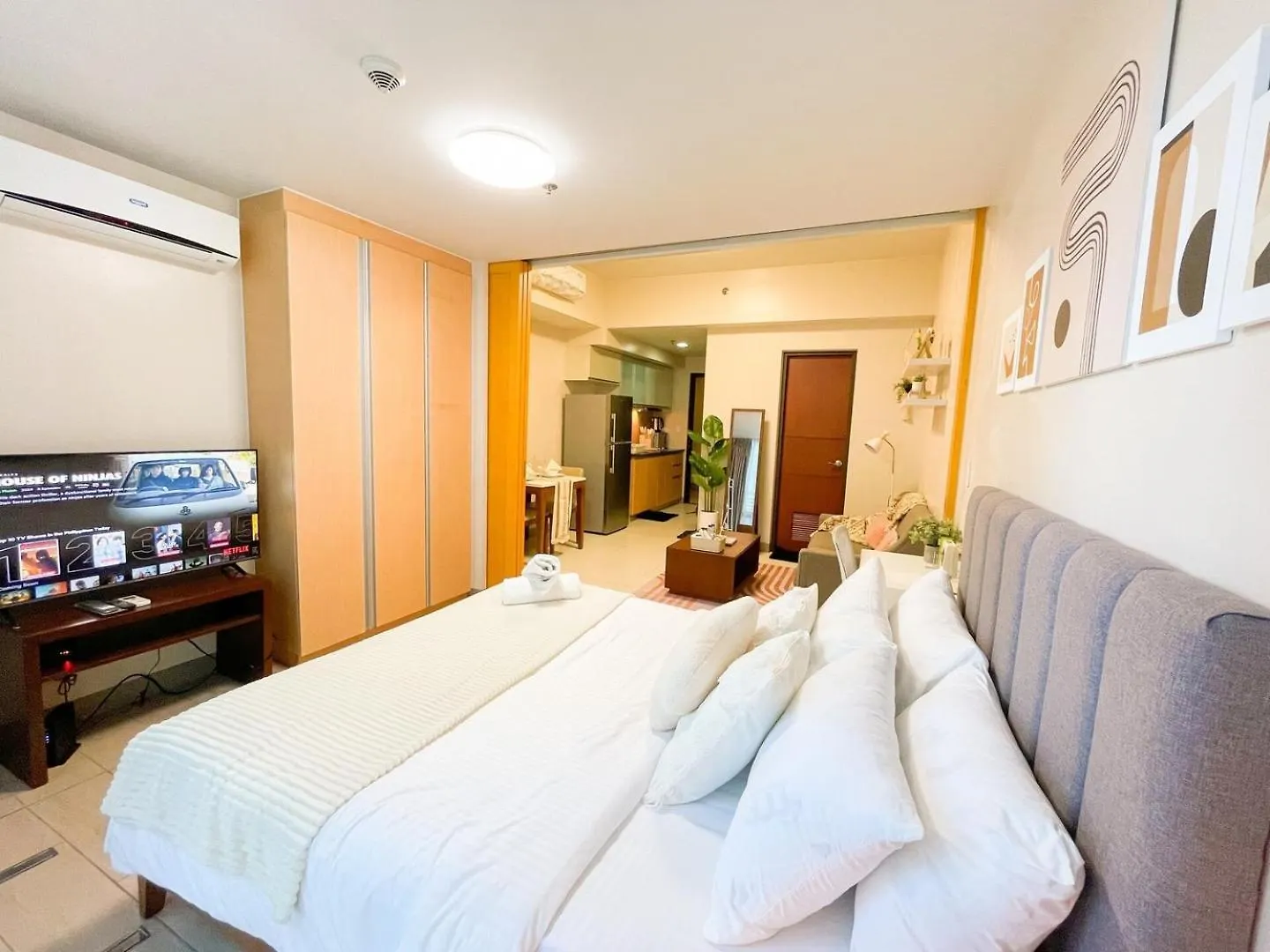 Luxury Bgc Condo, Steps To Uptown Mall #Oursw31I Manila 0*,
