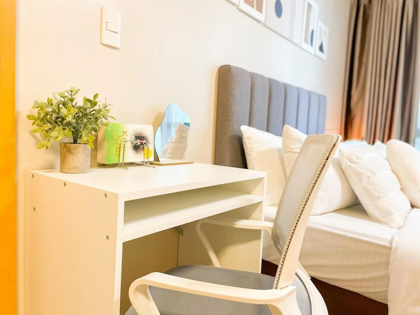 Luxury Bgc Condo, Steps To Uptown Mall #Oursw31I Manila Holiday home